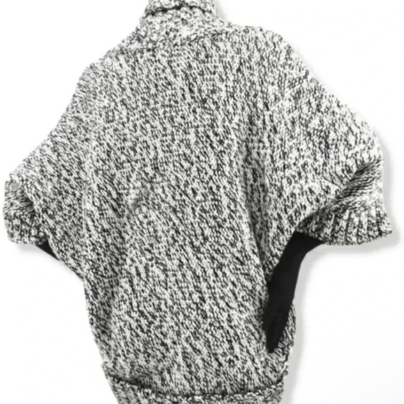 Express women’s Cardigan L Black White Dolman Sleeve Open Wool Blend Heavy - Picture 3 of 7